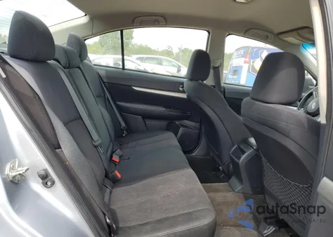 2013 Subaru Legacy 2.5I Premium z USA, uszkodzony, nr VIN 4S3BMCC60D3015424